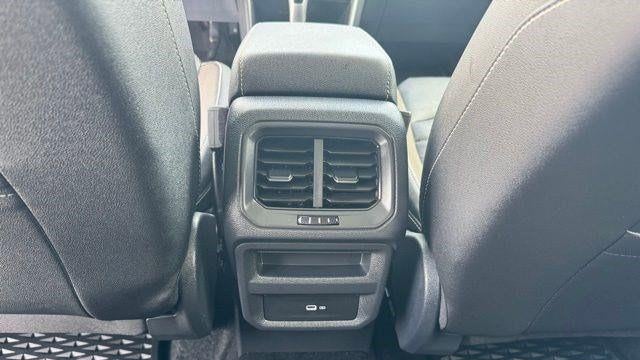 2024 Volkswagen Taos SEL 4Motion