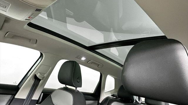 2023 Volkswagen Taos SEL 4Motion