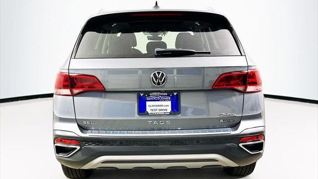 2023 Volkswagen Taos SEL 4Motion