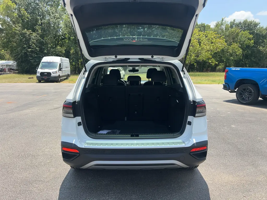 2025 Volkswagen Taos - $22,280