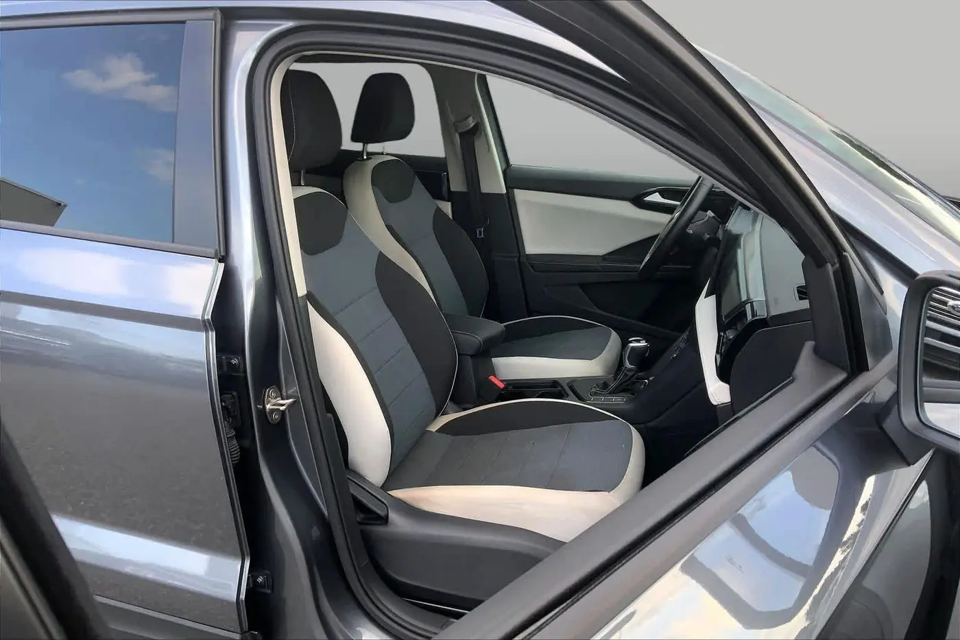 2025 Volkswagen Taos - $23,982