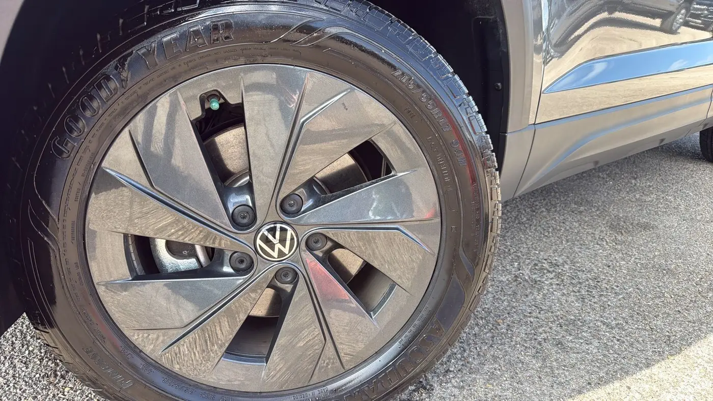 2025 Volkswagen Taos S