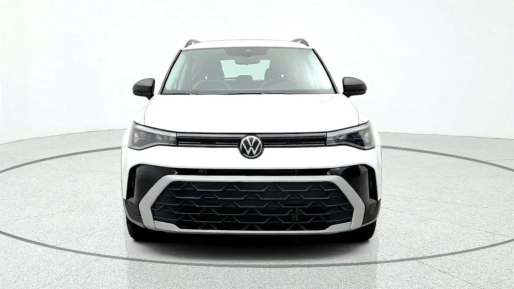 2025 Volkswagen Taos - $18,995