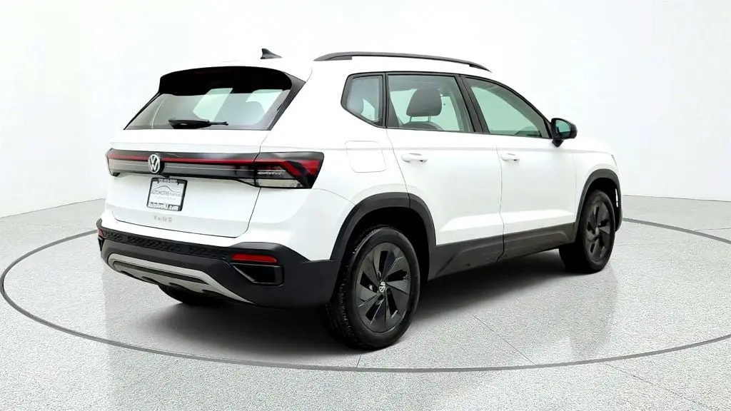 2025 Volkswagen Taos - $18,995