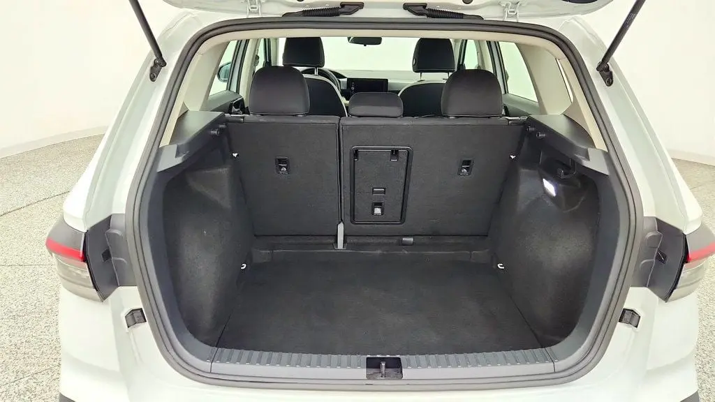 2025 Volkswagen Taos - $18,995