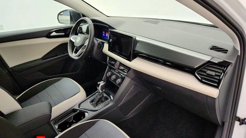 2025 Volkswagen Taos - $18,995