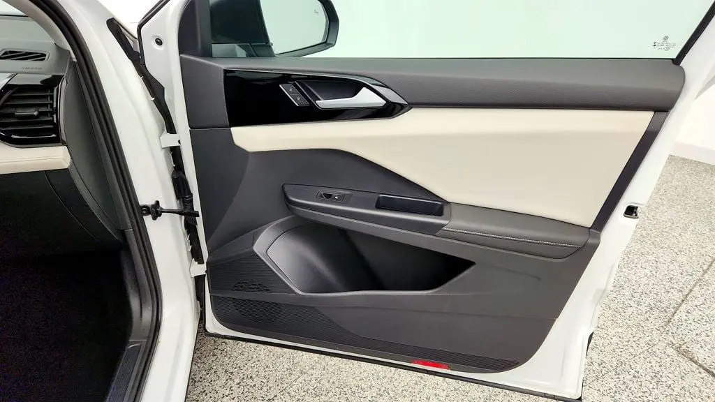 2025 Volkswagen Taos - $18,995