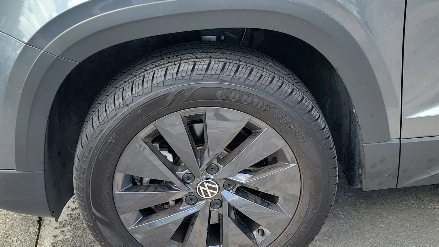 2024 Volkswagen Taos S