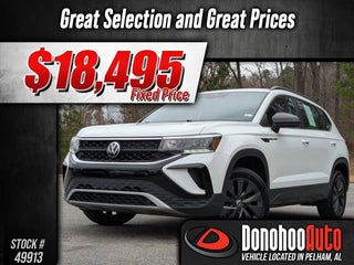 2024 Volkswagen Taos with Pure White Exterior