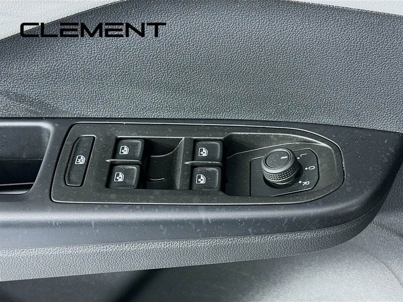 2024 Volkswagen Taos - $17,424