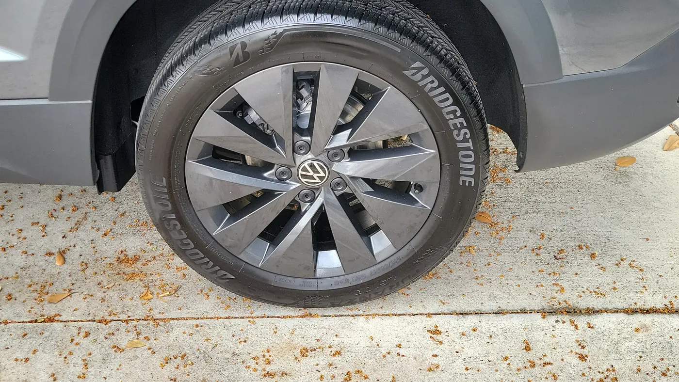 2024 Volkswagen Taos S