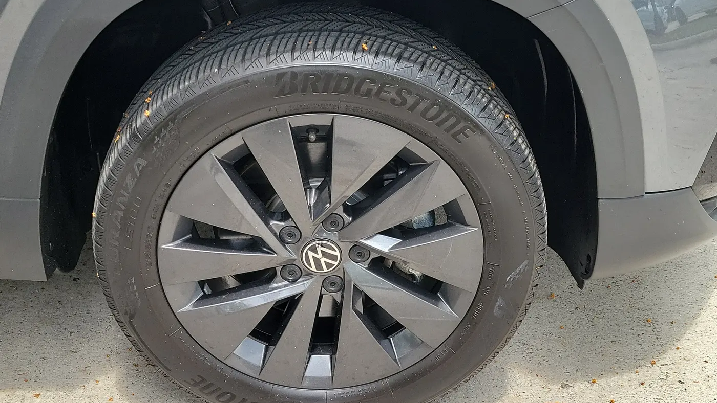 2024 Volkswagen Taos S