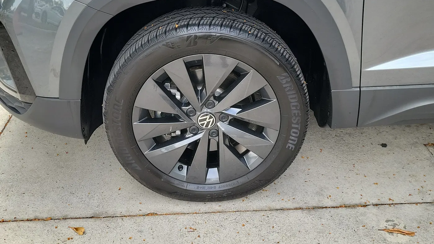 2024 Volkswagen Taos S
