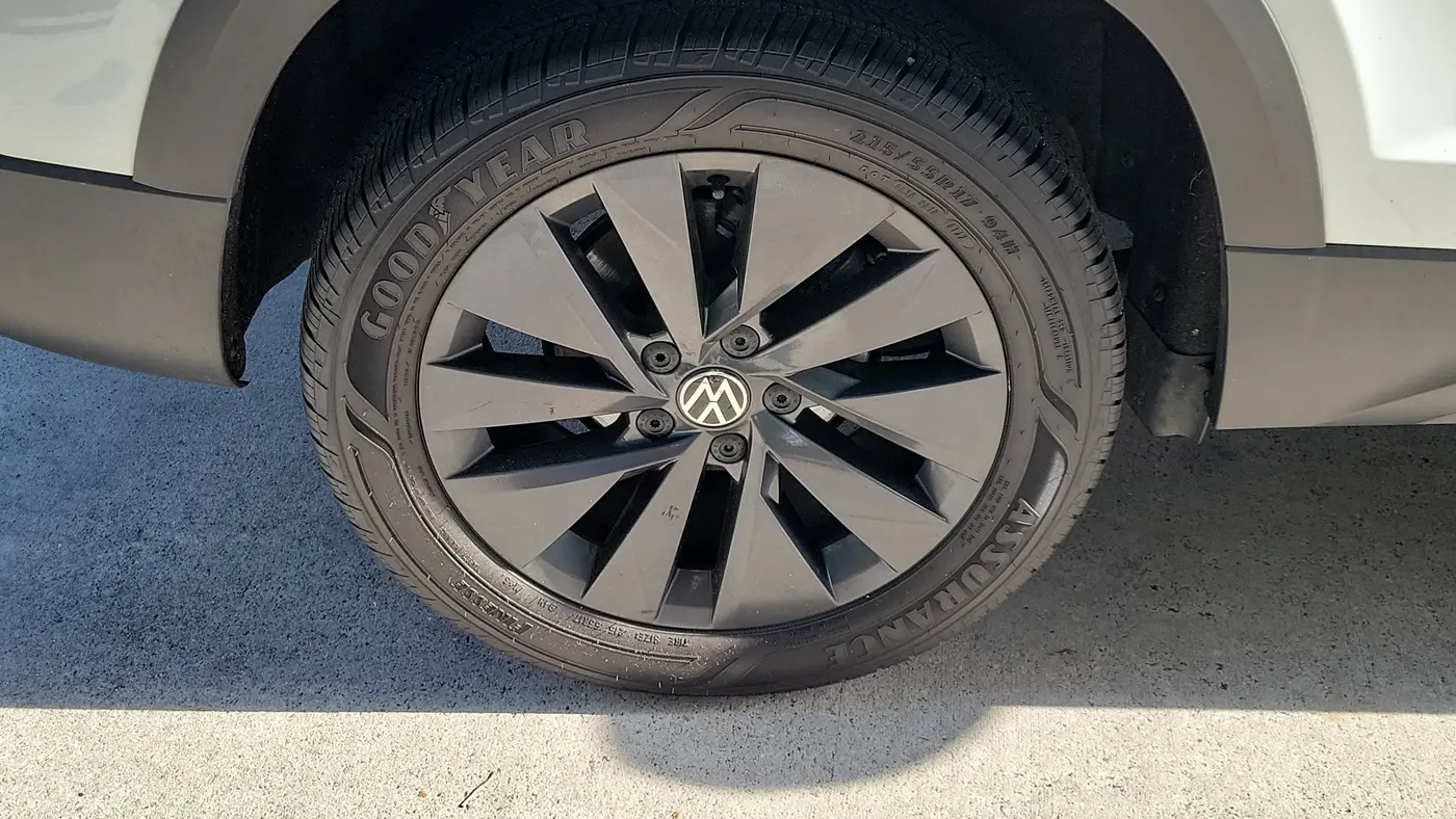 2024 Volkswagen Taos S