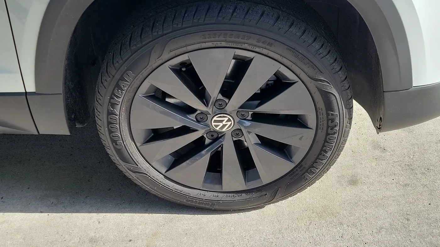 2024 Volkswagen Taos S