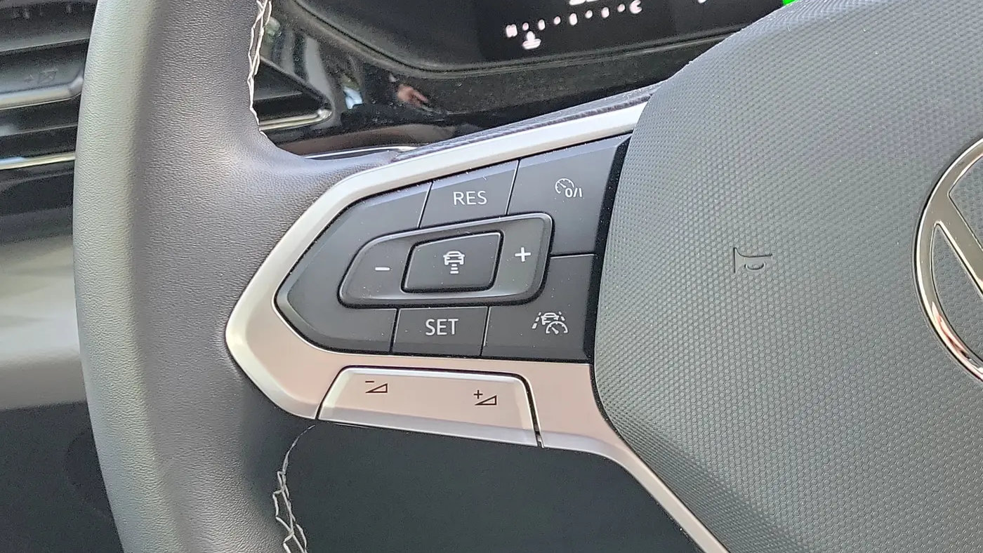 2024 Volkswagen Taos S