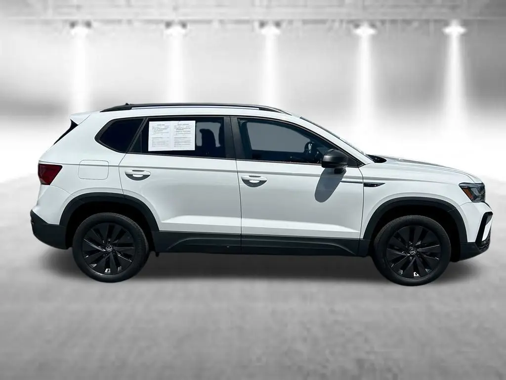 2024 Volkswagen Taos - $15,797