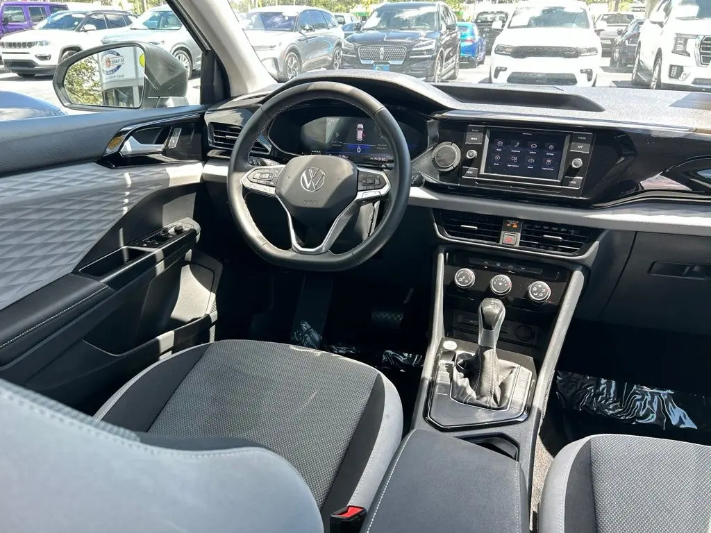 2024 Volkswagen Taos - $15,797