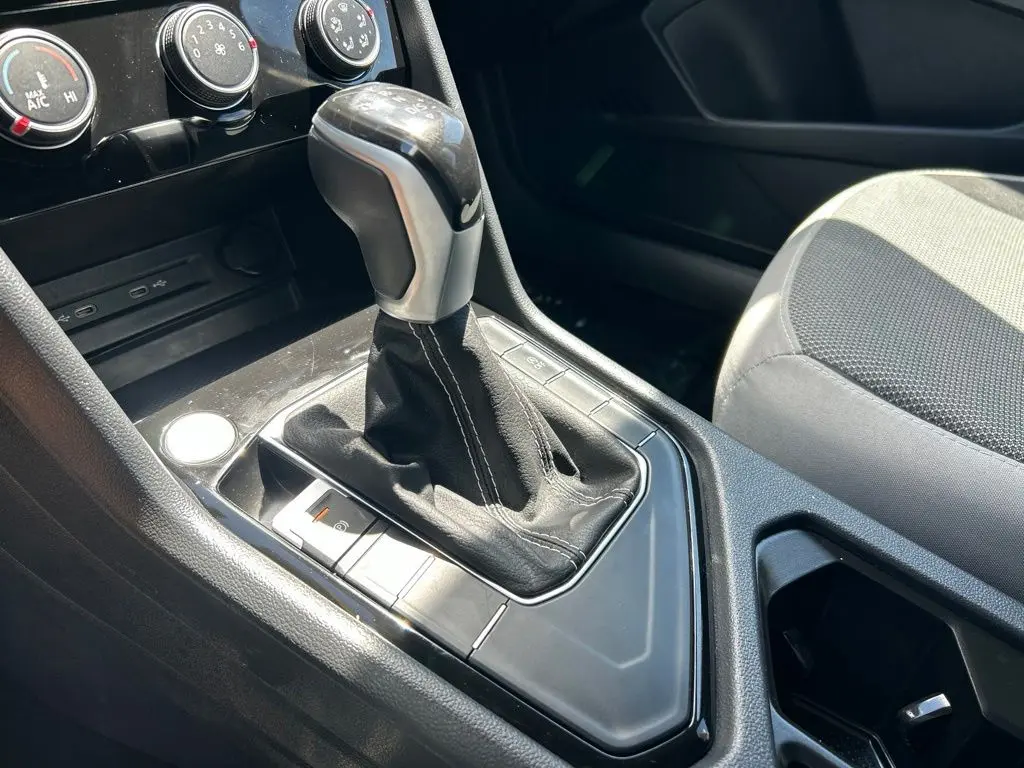 2024 Volkswagen Taos - $15,797