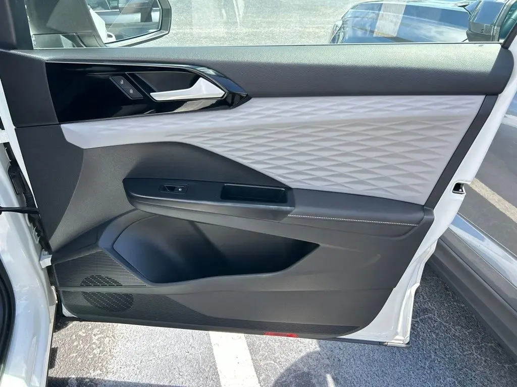2024 Volkswagen Taos - $15,797