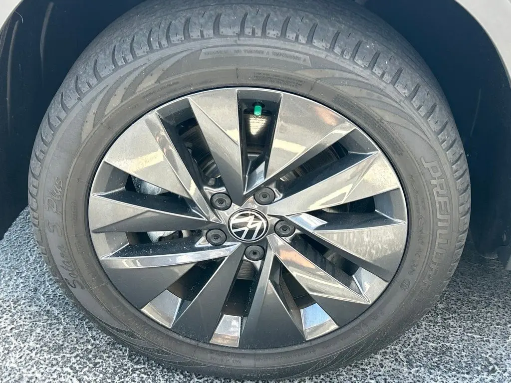 2024 Volkswagen Taos - $15,797