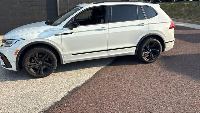 2023 Volkswagen Tiguan SE R-Line Black 4Motion