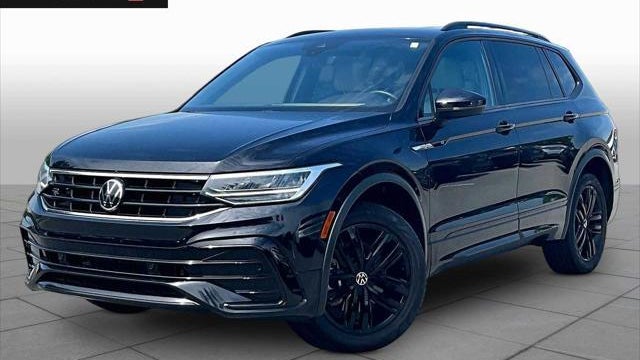 Preowned 2022 Volkswagen Tiguan SE R-Line Black 4Motion for Sale