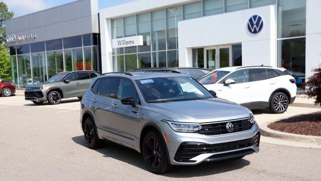 Preowned 2024 Volkswagen Tiguan SE R-Line Black 4Motion for Sale