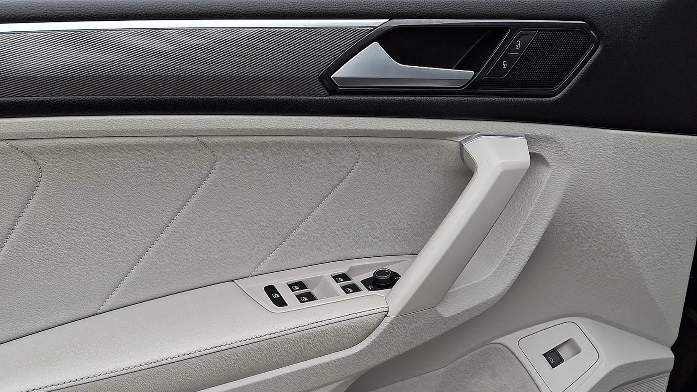 2022 Volkswagen Tiguan SE R-Line Black 4Motion