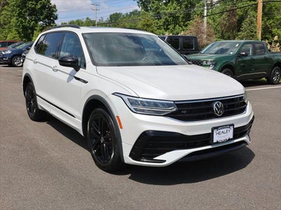 2022 Volkswagen Tiguan AWD SE R-LINE Black 4motion 4DR SUV