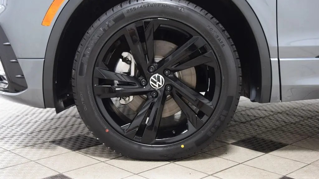 2023 Volkswagen Tiguan SE R-Line Black 4Motion