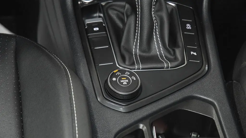 2023 Volkswagen Tiguan SE R-Line Black 4Motion