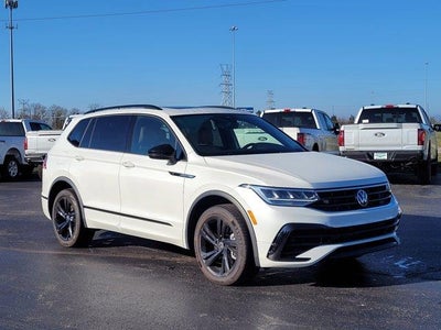 2024 Volkswagen Tiguan AWD SE R-LINE Black 4motion 4DR SUV