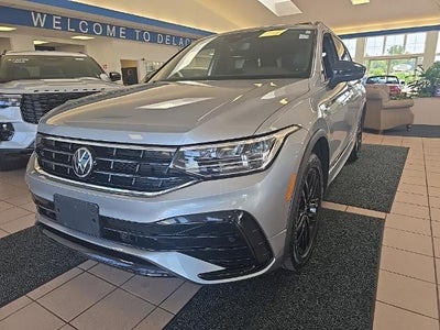Photo of a 2022 Volkswagen Tiguan AWD SE R-LINE Black 4motion 4DR SUV for sale