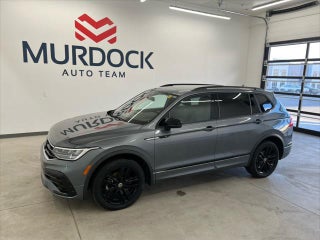 2022 Volkswagen Tiguan with Platinum Gray Metallic Exterior