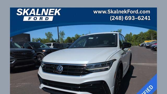 Preowned 2022 Volkswagen Tiguan SE R-Line Black 4Motion for Sale