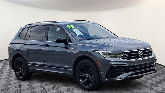 Preowned 2023 Volkswagen Tiguan SE R-Line Black 4Motion for Sale