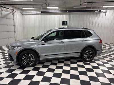 2024 Volkswagen Tiguan AWD SE R-LINE Black 4motion 4DR SUV