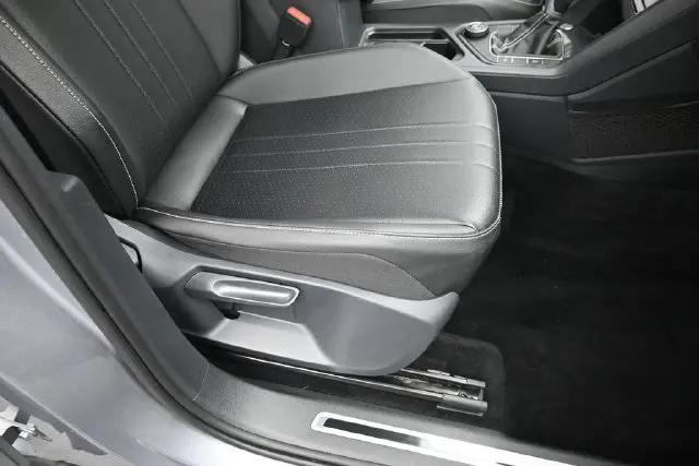 2022 Volkswagen Tiguan - $22,497
