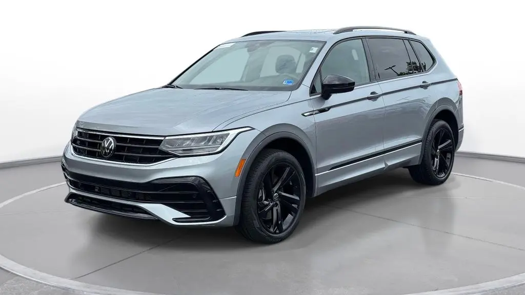 Preowned 2024 Volkswagen Tiguan SE R-Line Black 4Motion for Sale
