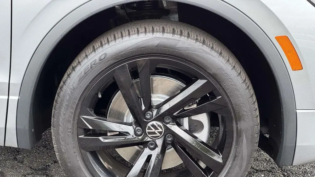 2024 Volkswagen Tiguan SE R-Line Black 4Motion