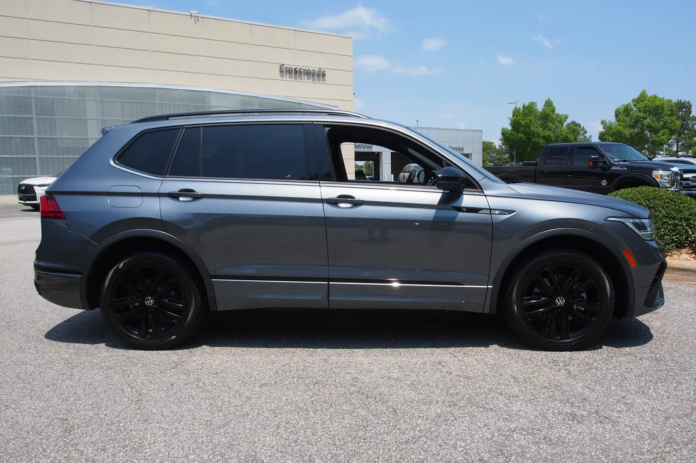 2022 Volkswagen Tiguan - $21,090