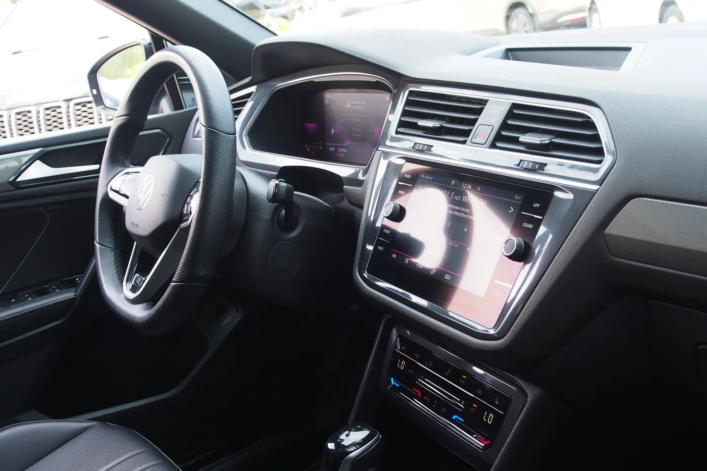 2022 Volkswagen Tiguan - $21,090