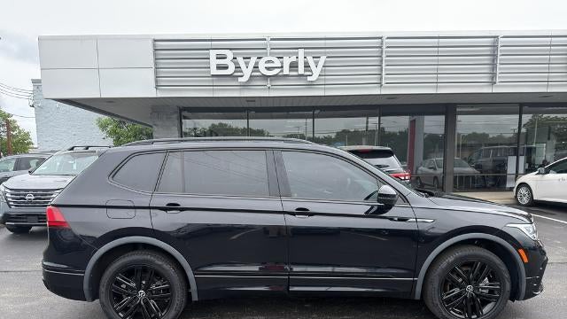 Preowned 2022 Volkswagen Tiguan SE R-Line Black 4Motion for Sale