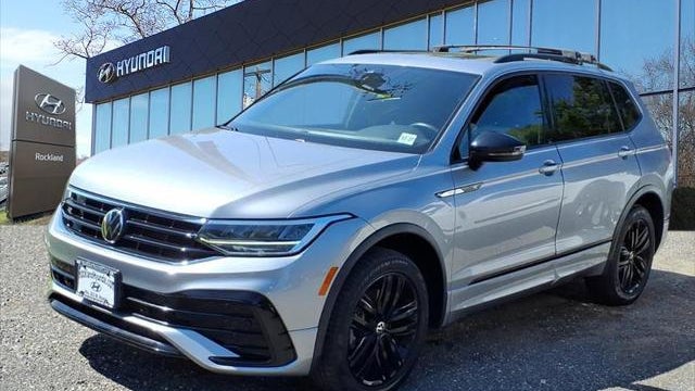 Preowned 2022 Volkswagen Tiguan SE R-Line Black 4Motion for Sale