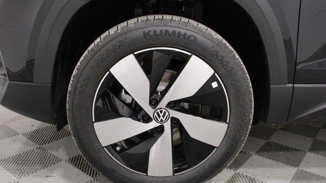2025 Volkswagen Taos S 4Motion