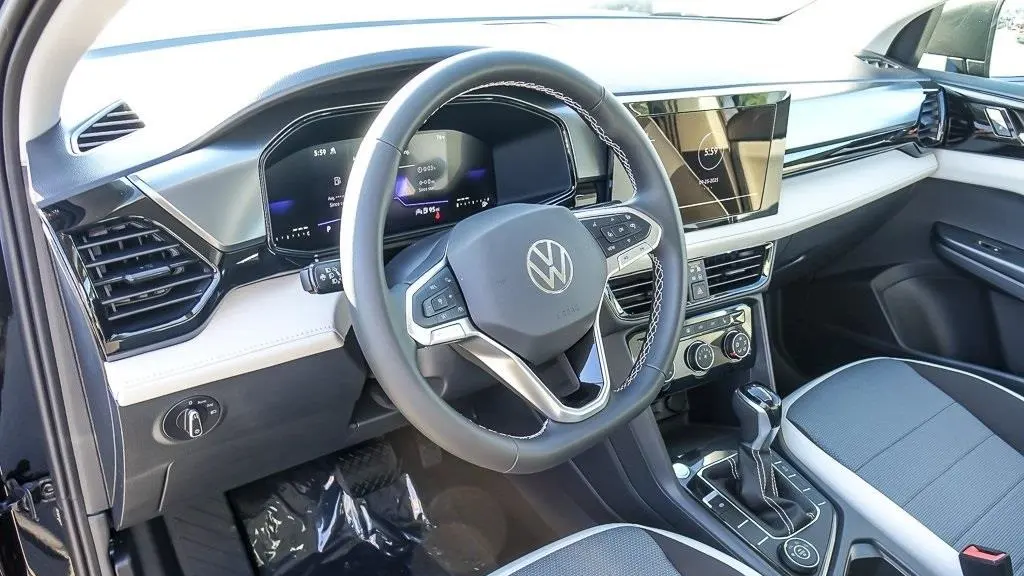 2025 Volkswagen Taos S 4Motion