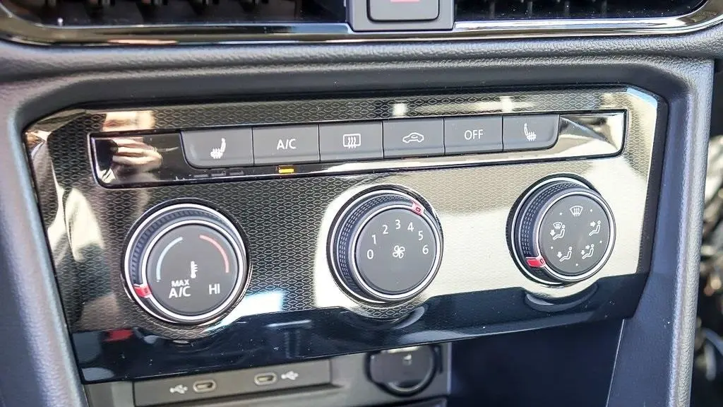 2025 Volkswagen Taos S 4Motion
