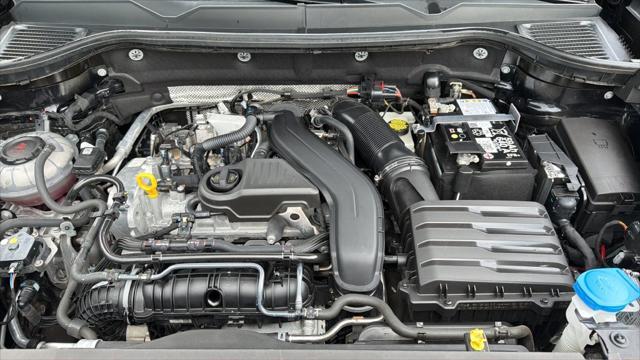 2025 Volkswagen Taos - $19,899