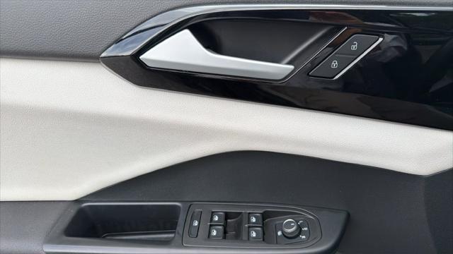 2025 Volkswagen Taos - $17,599